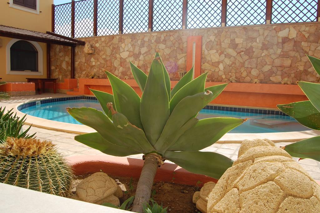 El Mosaico Del Sol Hotell Lampedusa Exteriör bild
