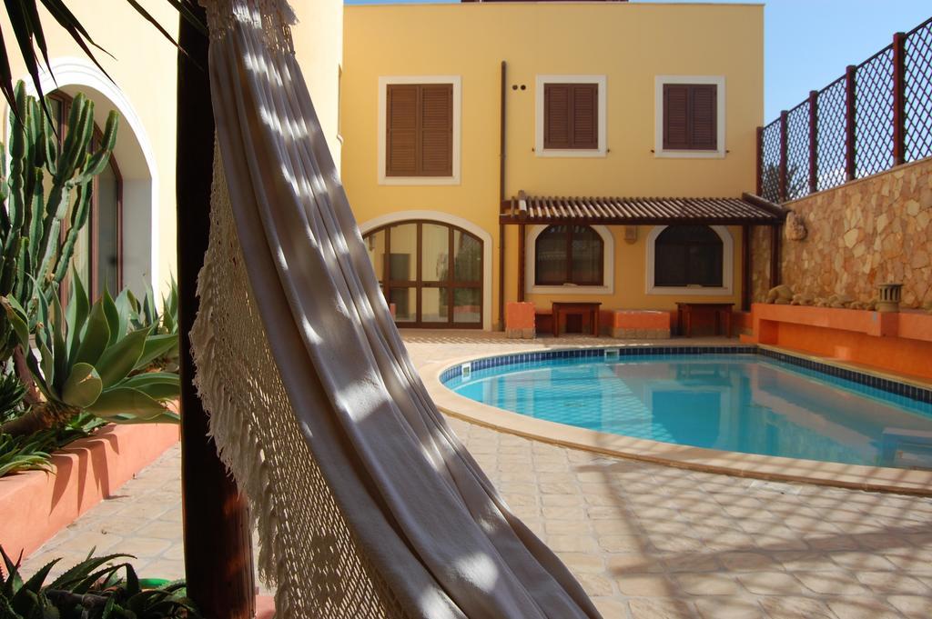 El Mosaico Del Sol Hotell Lampedusa Exteriör bild