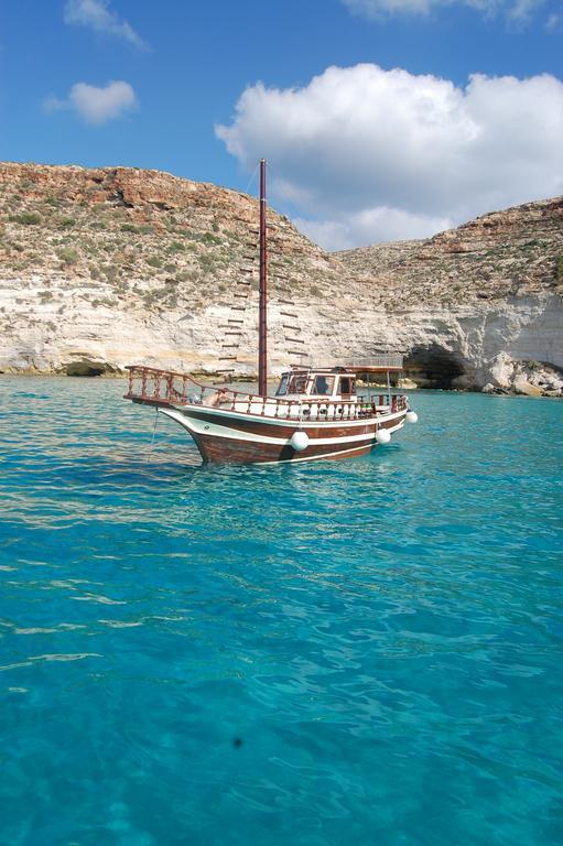 El Mosaico Del Sol Hotell Lampedusa Exteriör bild