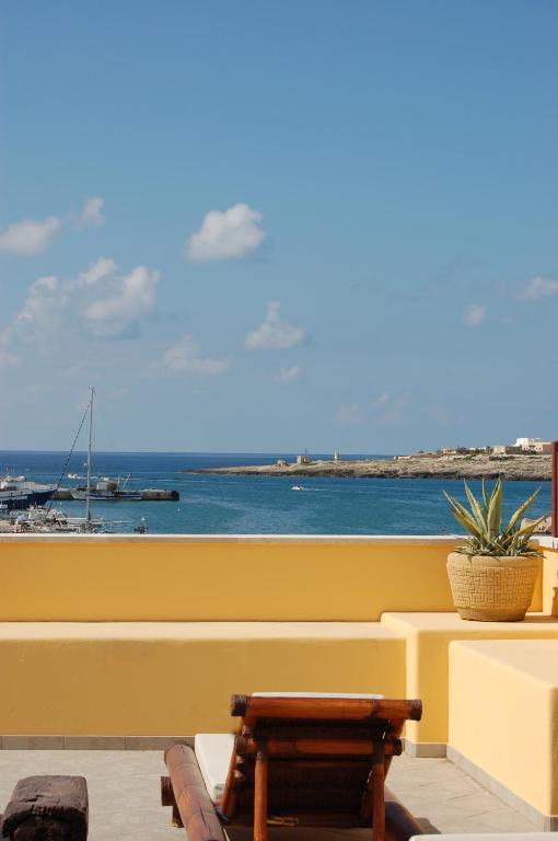 El Mosaico Del Sol Hotell Lampedusa Exteriör bild
